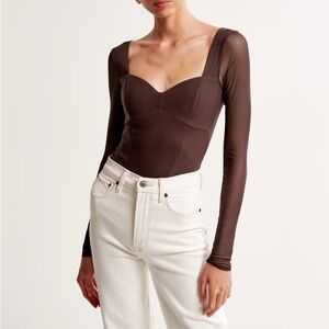 Abercrombie & Fitch Long-Sleeve Crepe Sweetheart Bodysuit in Dark Brown